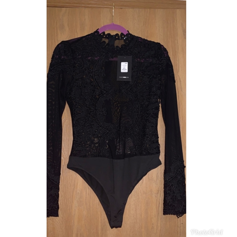 Lace and sure body suit. 🖤